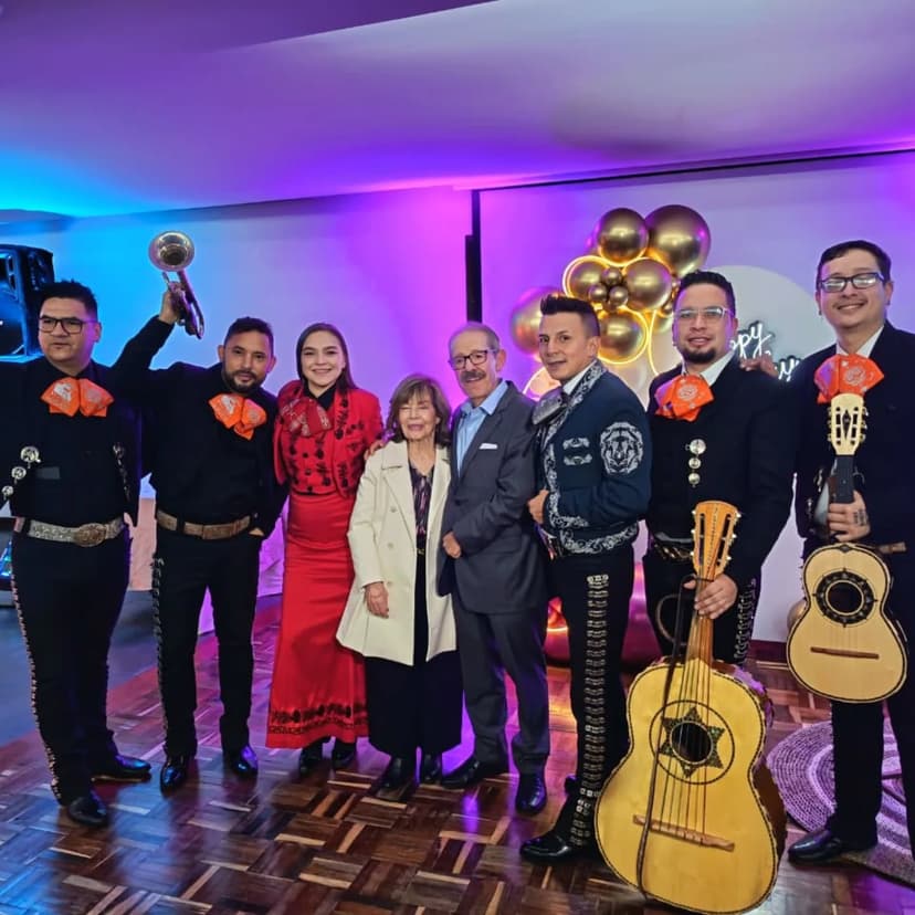 Mariachis en evento