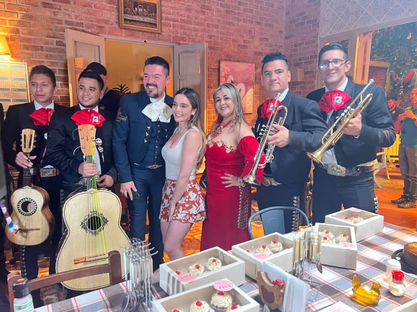 Presentación de mariachis